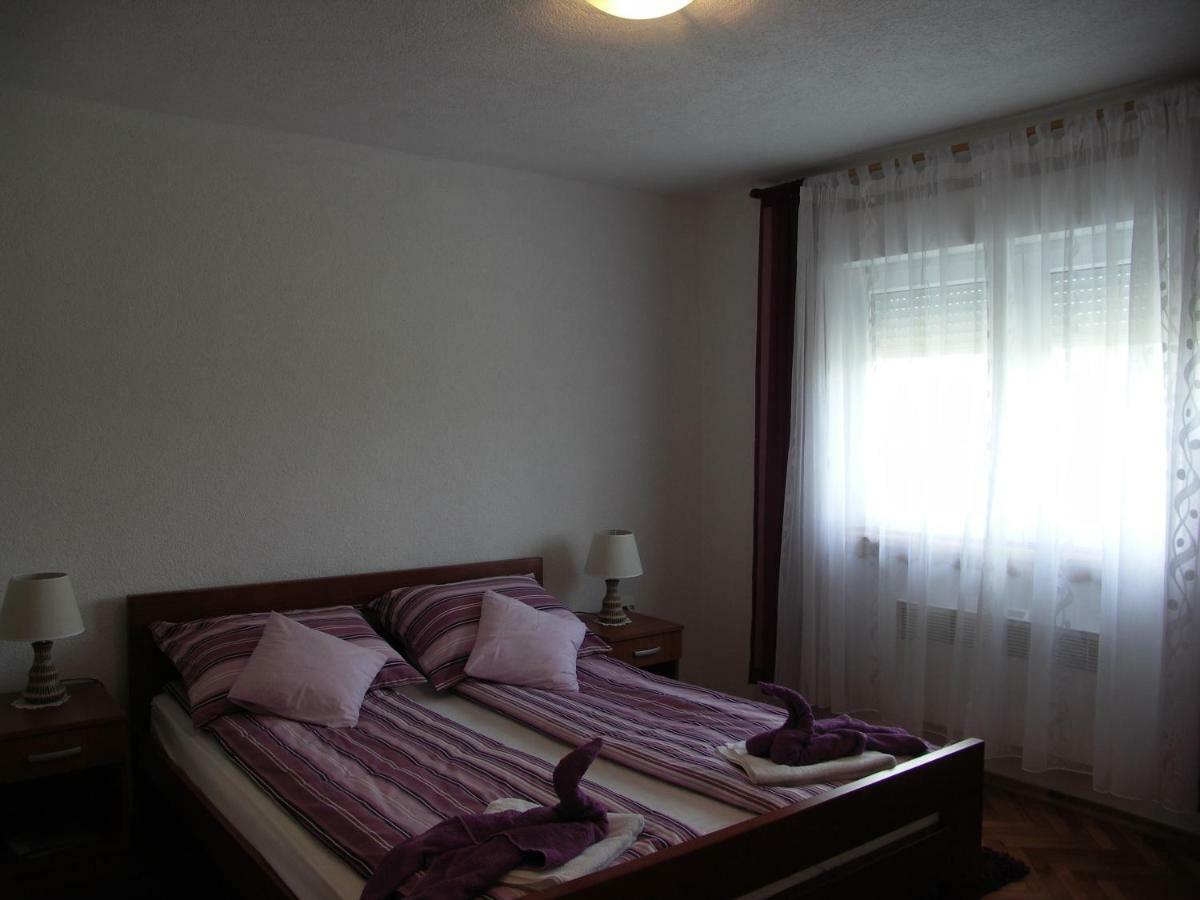Apartments Zegarac House Korenica Exterior photo